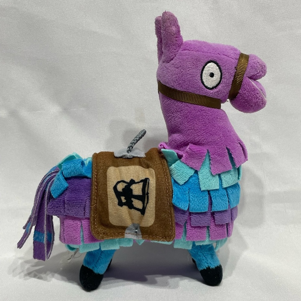 7” Fortnite Loot Llama Plush Good Condition, saddle is missing a stitch, quick